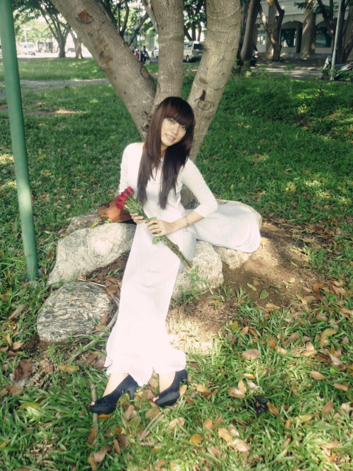 Lan thích đi dạo phố,ăn uống và shoping.