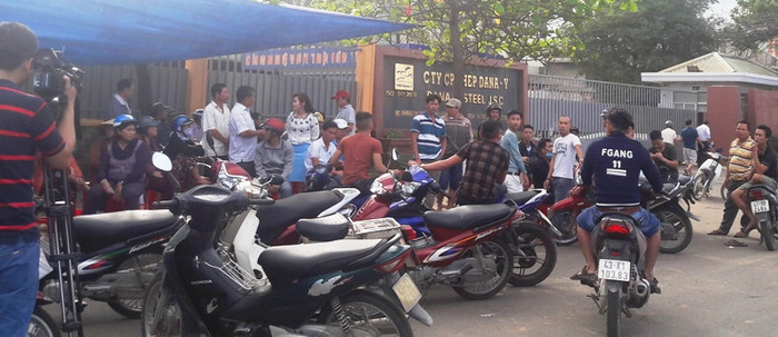 Đà Nẵng đã chọn phương án di dời hai nhà máy thép gây ô nhiễm để bảo vệ người dân. Ảnh: TT