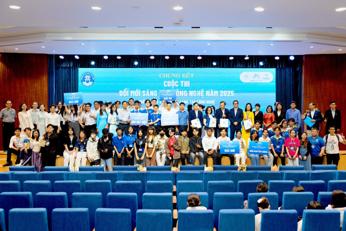 Với tinh thần tuổi trẻ, sáng tạo tích cực đổi mới, sự kiện thu hút đông đảo sinh viên các trường thuộc Khối thi đua 22 tham gia tranh tài. Ảnh: NTCC. Picture1.jpg
