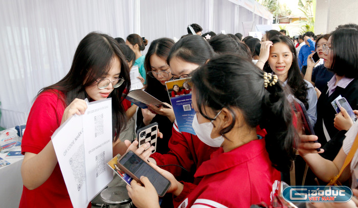 GDVN_ngày hội việc làm.jpg