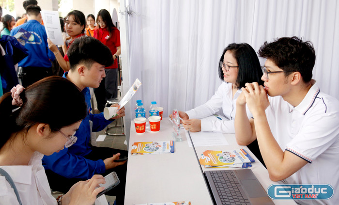 GDVN_chị Dương - Phenikaa.jpg