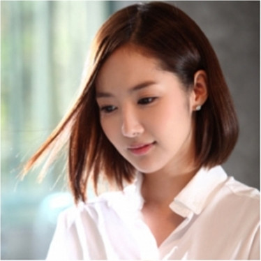 Từ khi vào nghề, đây là lần đầu tiên cô "xuống tóc" Từ khi vào nghề, đây là lần đầu tiên cô "xuống tóc"