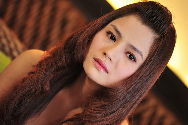 Khi nhắc đến tuổi thơ, Vũ Thu Phương bật khóc nức nở bởi cô có quá nhiều mất mát và tổn thương về tình cảm. Bố mẹ đi làm xa nên cô thường xuyên ở nhà một mình. Cũng từ đó, cô học cách sống tự lập từ bé và tính tình cũng như đàn ông. Khi nhắc đến tuổi thơ, Vũ Thu Phương bật khóc nức nở bởi cô có quá nhiều mất mát và tổn thương về tình cảm. Bố mẹ đi làm xa nên cô thường xuyên ở nhà một mình. Cũng từ đó, cô học cách sống tự lập từ bé và tính tình cũng như đàn ông.