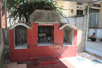 Miếu thiêng xóm Quán. Miếu thiêng xóm Quán.