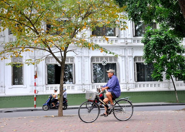 Lãng mạn và lên thơ trong từng khoảnh khắc đời thường Lãng mạn và lên thơ trong từng khoảnh khắc đời thường