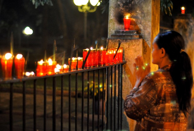 49 ngày đã qua, nhưng niềm tiếc thương bởi sự ra đi của Đại tướng vẫn còn đọng trong tim mỗi người dân. 49 ngày đã qua, nhưng niềm tiếc thương bởi sự ra đi của Đại tướng vẫn còn đọng trong tim mỗi người dân.