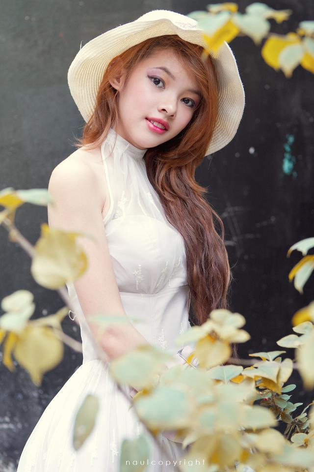 Dù còn rất trẻ nhưng Ngọc Phượng rất yêu thích thời trang, shopping những lúc thích thú, cô nàng xinh lung linh như một thiên thần, quyến rũ và đáng yêu Xem thêm: Mỹ nhân facebook Việt: Bản sao của Tây Thi. Dù còn rất trẻ nhưng Ngọc Phượng rất yêu thích thời trang, shopping những lúc thích thú, cô nàng xinh lung linh như một thiên thần, quyến rũ và đáng yêu Xem thêm: Mỹ nhân facebook Việt: Bản sao của Tây Thi.