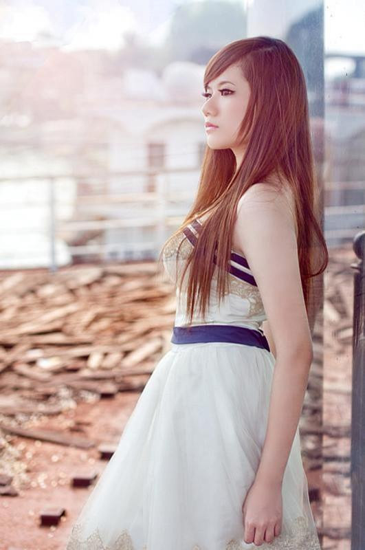 Ngoài chuyên ngành thiết kế thời trang đang theo học. Thu Trang còn lấn sân sang lĩnh vực diễn xuất. Cô bạn đã từng tham gia diễn xuất cùng ca sĩ Yanbi trong clip "Rồi em sẽ về". Ngoài ra trong thời gian vừa qua, Trang còn đóng nhiều phim quảng cáo Ngoài chuyên ngành thiết kế thời trang đang theo học. Thu Trang còn lấn sân sang lĩnh vực diễn xuất. Cô bạn đã từng tham gia diễn xuất cùng ca sĩ Yanbi trong clip "Rồi em sẽ về". Ngoài ra trong thời gian vừa qua, Trang còn đóng nhiều phim quảng cáo