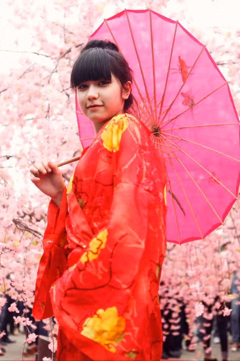 Hoài An có một niềm đam mê lớn về nghệ thuật, làm mẫu ảnh, làm ca sĩ