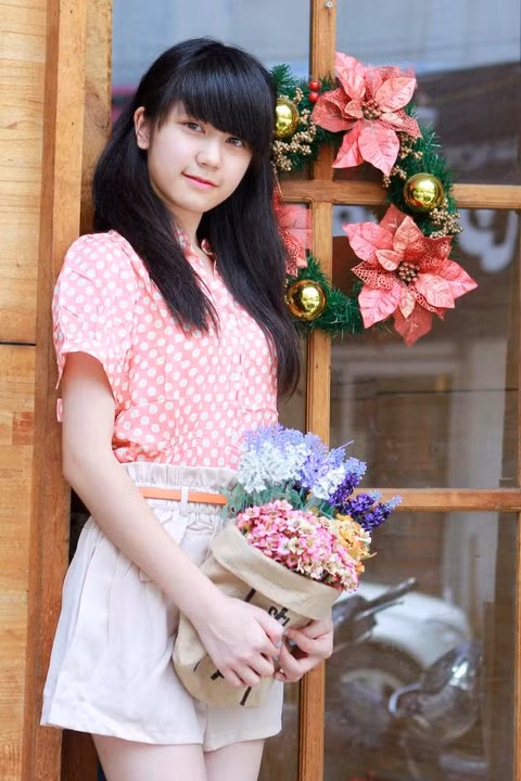 Đối với Hoài An thì gia đình là số một, bởi vì gia đình là chỗ dựa vững chãi mãi mãi, không ai có thể nâng đỡ và theo sát cô bé suốt cuộc đời bằng gia đình của mình. An luôn muốn cố gắng phấn đấu để mọi thành viên trong nhà đều hài lòng và tự hào