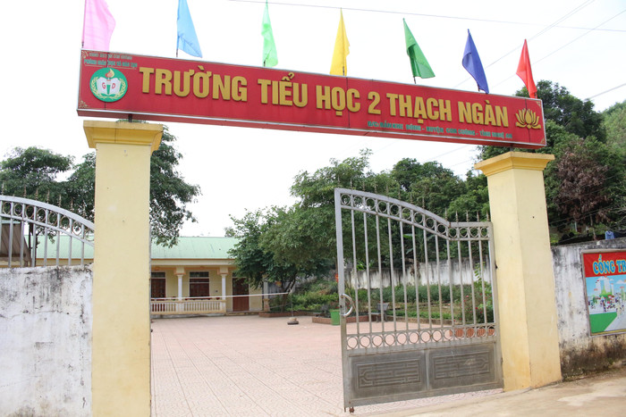 Điểm chính Trường Tiểu học 2 Thạch Ngàn tại Bản Khe Đóng, xã Thạch Ngàn, huyện Con Cuông Điểm chính Trường Tiểu học 2 Thạch Ngàn tại Bản Khe Đóng, xã Thạch Ngàn, huyện Con Cuông