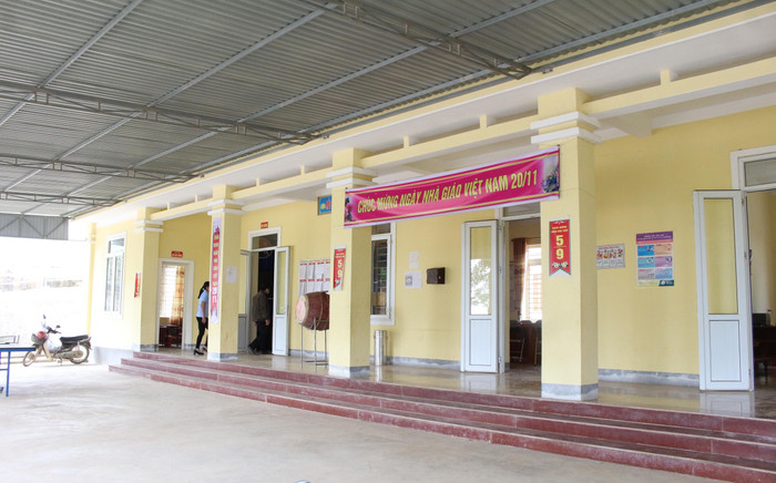 Khu Hiệu bộ của nhà trường Khu Hiệu bộ của nhà trường