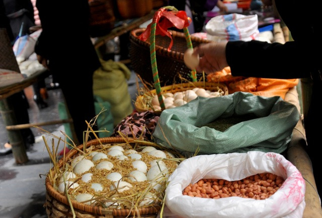 Những nông sản phục vụ nhu cầu sinh hoạt hàng ngày của người dân. Những nông sản phục vụ nhu cầu sinh hoạt hàng ngày của người dân.