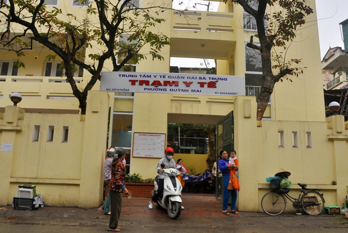 Trạm y tế cũng được xây dựng trên con phố mùng 8/3. Trạm y tế cũng được xây dựng trên con phố mùng 8/3.