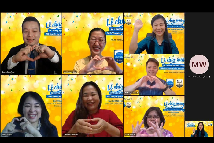 Đại diện Hệ thống Giáo dục Sky-Line (Đà Nẵng) được vinh danh là trường học điển hình Microsoft toàn cầu 2021. Ảnh: AN Đại diện Hệ thống Giáo dục Sky-Line (Đà Nẵng) được vinh danh là trường học điển hình Microsoft toàn cầu 2021. Ảnh: AN