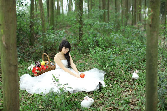 Cũng như nhiều bạn khác khác, Kiều Trang thích chụp ảnh, shopping và đi chơi cùng bạn bè