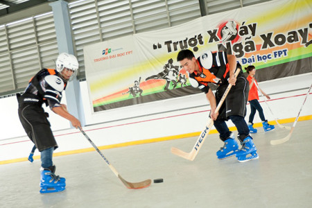 Sân băng nhân tạo ĐH FPT.