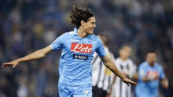 Edinson Cavani đã sớm đưa Napoli vượt lên dẫn trước Edinson Cavani đã sớm đưa Napoli vượt lên dẫn trước