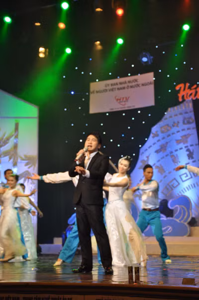 Tháng 4/2012 vừa qua, ca sĩ Trọng Tấn tham gia chương trình nghệ thuật ý nghĩa kỷ niệm 37 năm giải phóng hoàn toàn miền Nam, thống nhất đất nước. Chương trình mang tên "Hát về Tổ quốc yêu thương". Ca sĩ Trọng Tấn thể hiện ca khúc "Tổ quốc tôi chưa đẹp thế bao giờ". (Theo qdnd)