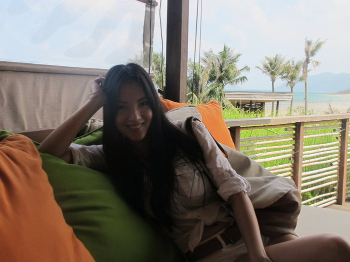 Người đẹp Huỳnh Bích Phương tươi tắn trong nắng gió Côn Đảo vào tháng 7/2011. Người đẹp Huỳnh Bích Phương tươi tắn trong nắng gió Côn Đảo vào tháng 7/2011.