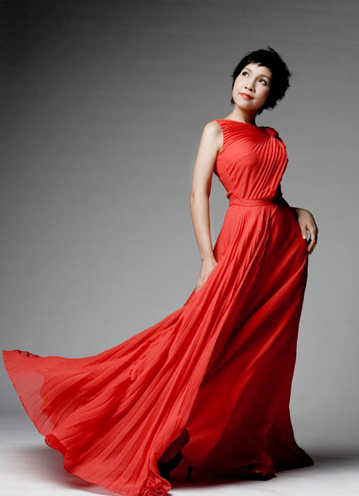 Mỹ Linh đã lựa chọn được những khoảnh khắc đẹp, đáng nhớ của các em bé đội mũ bảo hiểm với nụ cười rạng rỡ, hồn nhiên đã được ghi lại và tôn vinh tại Cuộc thi ảnh an toàn giao thông chủ đề “Bé yêu mũ bảo hiểm”. Mỹ Linh đã lựa chọn được những khoảnh khắc đẹp, đáng nhớ của các em bé đội mũ bảo hiểm với nụ cười rạng rỡ, hồn nhiên đã được ghi lại và tôn vinh tại Cuộc thi ảnh an toàn giao thông chủ đề “Bé yêu mũ bảo hiểm”.