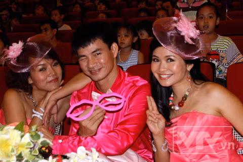 Tự nhận niềm say mê trẻ thơ vốn dĩ đã có tự nhiên trong máu, Châu Anh tự hào khi là một phần trong chương trình đi tìm những tài năng nhí đầy ý nghĩa - Đồ rê mí.