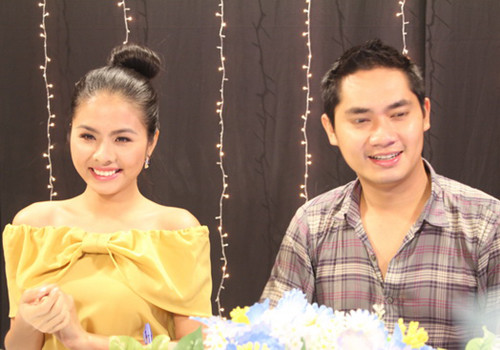 Lần đầu ngồi ở vị trí "cầm cân nảy mực", chấm điểm diễn xuất của các thí sinh, diễn viên Vân Trang chia sẻ: "Tôi rất bất ngờ khi được mời làm giám khảo cuộc thi này. Thật vui khi được làm việc bên cạnh hai anh chị tôi ngưỡng mộ từ lâu là chị Việt Trinh và anh Lý Hùng"