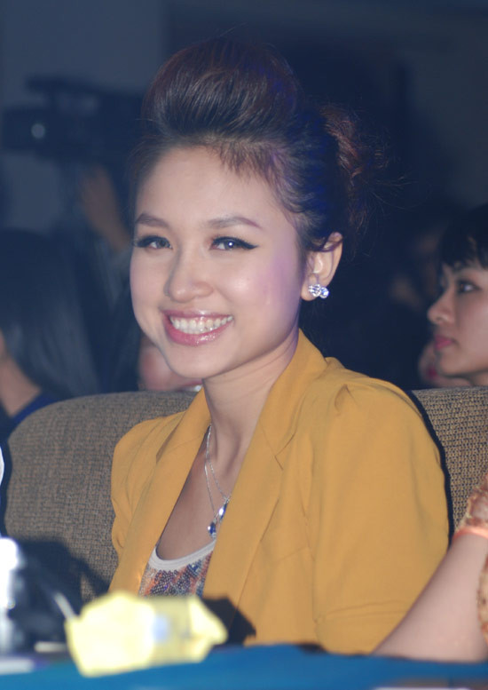 Thanh Vân ngồi hàng ghế Ban giám khảo cuộc thi Nét đẹp nữ sinh Ngoại giao. Thanh Vân ngồi hàng ghế Ban giám khảo cuộc thi Nét đẹp nữ sinh Ngoại giao.