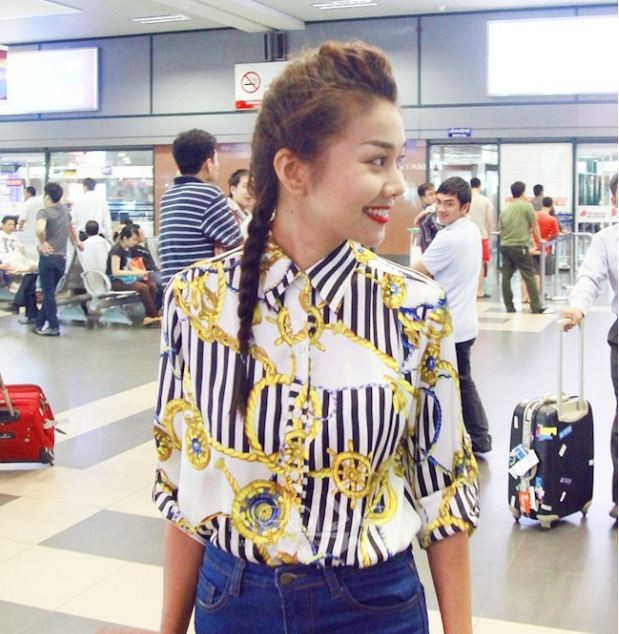 Khoảnh khắc rạng rỡ của Thanh Hằng tại sân bay Nội Bài vào cuối tháng 5/2012.
