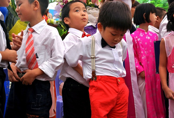 Hình ảnh cậu bị mẹ bỏ rơi trong rừng ở Quảng Nam, không may bị thú rừng ăn mất chân và bộ phận sinh dục chắc chắn còn in đậm trong tâm trí nhiều người.