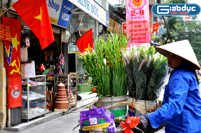 Tất cả những người lao động cũng đều có chung niềm vui cùng niềm vui của đất nước.