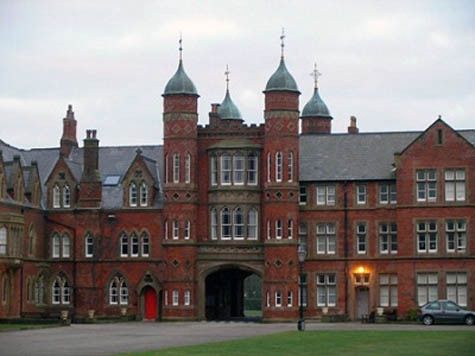 Với học chương trình học bổng Chevening bạn có thể học lấy bằng Thạc sỹ ở bất cứ trường ĐH, Học viện chuyên ngành nào tại Anh Với học chương trình học bổng Chevening bạn có thể học lấy bằng Thạc sỹ ở bất cứ trường ĐH, Học viện chuyên ngành nào tại Anh