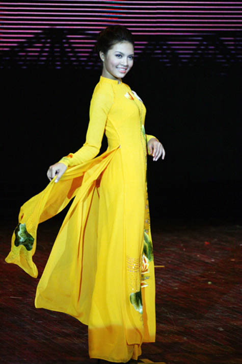 Ai bảo chân dài là ngắn về tầm nhận thức. Nói như vậy thật phiến diện, thiếu logic và không bằng