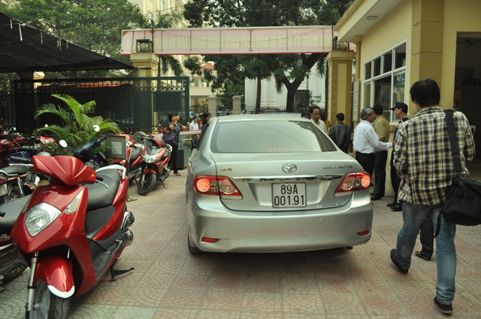 "Cháu chào mọi người cháu về ạ..."