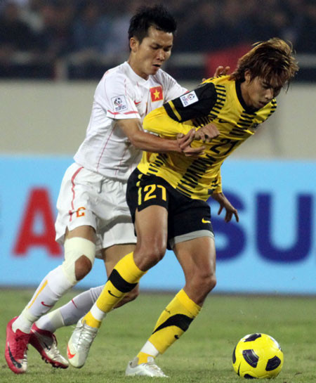 Ngay Malaysia còn là rào cản khó vượt ở AFF Cup thì tuyển VN làm sao có thể mơ đến World Cup - Ảnh: N.K. Ngay Malaysia còn là rào cản khó vượt ở AFF Cup thì tuyển VN làm sao có thể mơ đến World Cup - Ảnh: N.K.