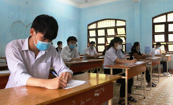 Kon Tum vẫn giữ nguyên phương án thi lớp 10 trong điều kiện dịch bệnh Covid-19 đang diễn biến phức tạp ở nhiều địa phương trên cả nước. Ảnh: MT Kon Tum vẫn giữ nguyên phương án thi lớp 10 trong điều kiện dịch bệnh Covid-19 đang diễn biến phức tạp ở nhiều địa phương trên cả nước. Ảnh: MT