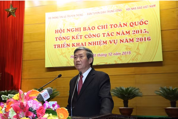 Đồng chí Đinh Thế Huynh, Ủy viên Bộ Chính trị, Bí thư TW Đảng, Trưởng Ban Tuyên giáo TW phát biểu tại Hội nghị Đồng chí Đinh Thế Huynh, Ủy viên Bộ Chính trị, Bí thư TW Đảng, Trưởng Ban Tuyên giáo TW phát biểu tại Hội nghị