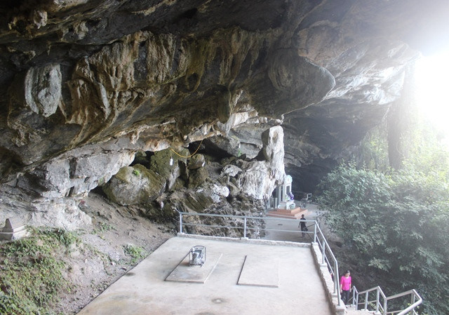 Bên trong Hang Lèn Hà, nơi đặt Trạm tổng đài cơ vụ A69 (Ảnh: Thủy Phan)