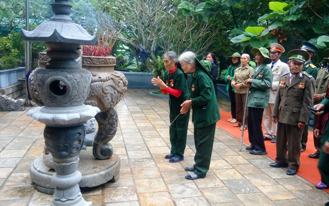 “Được thăm lại đồng đội, giờ có nằm xuống chúng tôi cũng thấy mãn nguyện” ảnh 1 “Được thăm lại đồng đội, giờ có nằm xuống chúng tôi cũng thấy mãn nguyện” ảnh 1