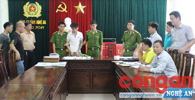 Tổ chức giám định ma túy thu giữ trong một chuyên án