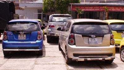 Số ô tô bị vợ chồng Tú Anh đem đi cầm cố được công an thu hồi toàn bộ Số ô tô bị vợ chồng Tú Anh đem đi cầm cố được công an thu hồi toàn bộ