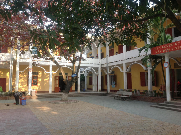 Khuôn viên sân trường tiểu học Trung Đô, thành phố Vinh. Ảnh: facebook nhà trường