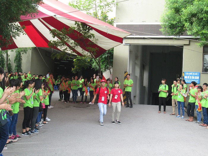 Ảnh: Ấm lòng Tết Trung thu 2015 tại Viện Huyết học truyền máu trung ương ảnh 1 Ảnh: Ấm lòng Tết Trung thu 2015 tại Viện Huyết học truyền máu trung ương ảnh 1