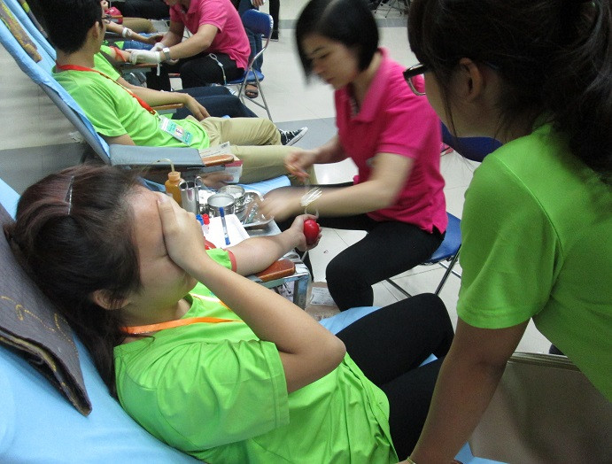 Ảnh: Ấm lòng Tết Trung thu 2015 tại Viện Huyết học truyền máu trung ương ảnh 6 Ảnh: Ấm lòng Tết Trung thu 2015 tại Viện Huyết học truyền máu trung ương ảnh 6