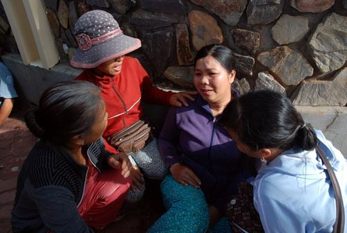 Xe tải va chạm xe máy, 2 bé gái chết thảm, Tin tức trong ngày, xe tai dam xe may, xe tai, va cham giao thong, be gai, tai nan giao thong, bao, tin tuc, tin hot, tin hay