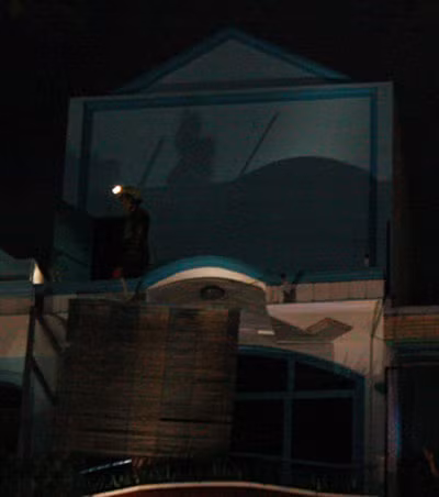 Cháy nhà nghỉ 4 tầng, cả dãy khách sạn náo loạn ảnh 3