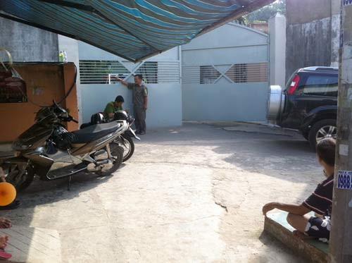 "Đột vòm" biệt thự, bắn vào đầu người làm khi bị phát hiện ảnh 5 Trộm biệt thự, rút súng bắn người làm, Tin tức trong ngày,