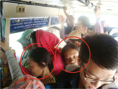Lần theo dấu vết những kẻ móc túi trên xe buýt tại TP.HCM ảnh 1 Lần theo dấu vết những kẻ móc túi trên xe buýt tại TP.HCM ảnh 1