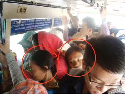 Lần theo dấu vết những kẻ móc túi trên xe buýt tại TP.HCM ảnh 1