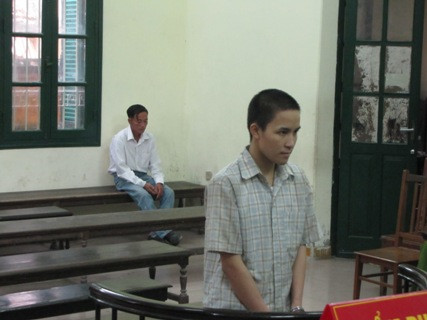 Bị cáo Sơn trước vành móng ngựa